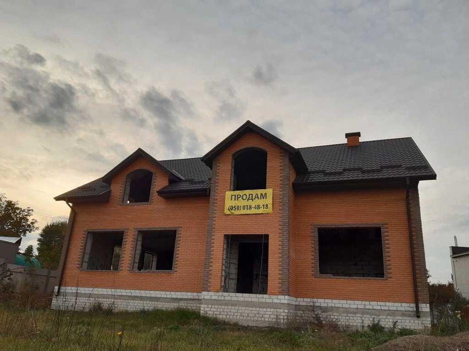 Продам комерційне приміщення. Калинівка, фасад траси Київ-Чернігів.