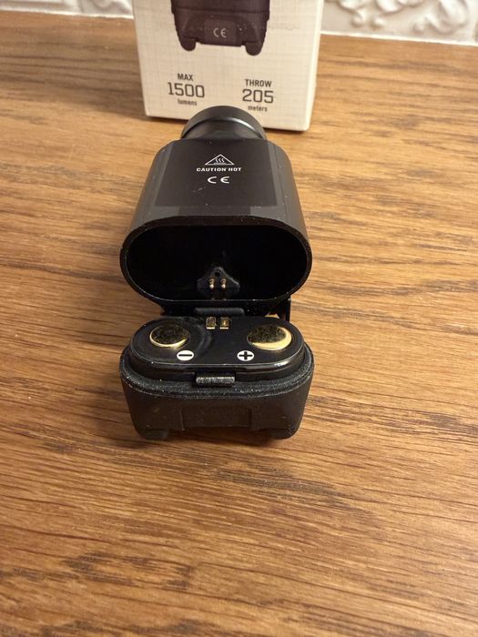 Latarka Olight PL-2 Valkyrie.XHP35