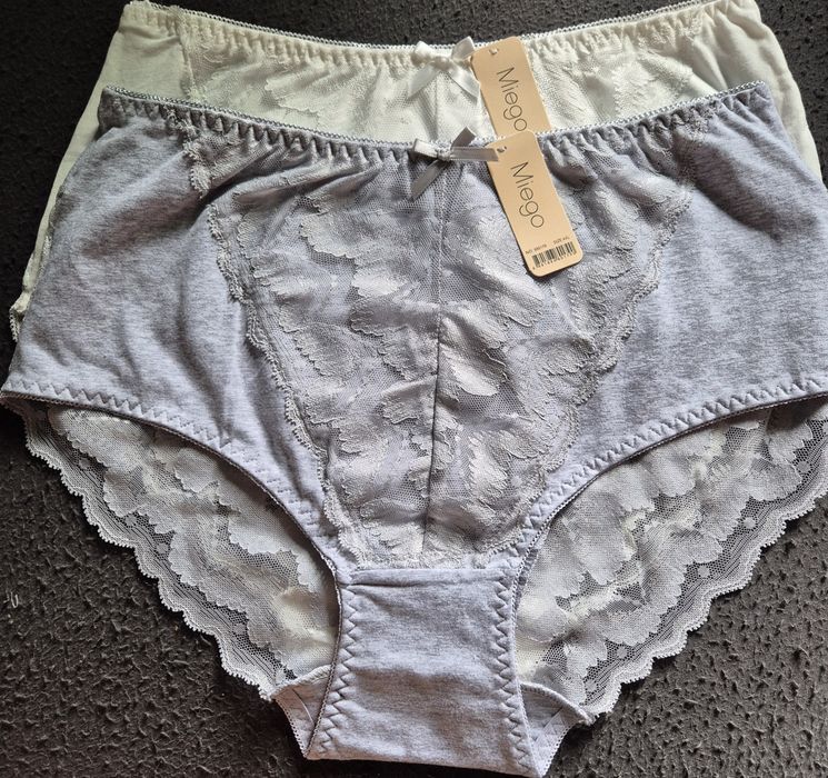 Figi damskie z koronką