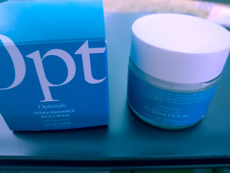 Продам крем для лица  Optimals  Hydra  radiance  rich  crem