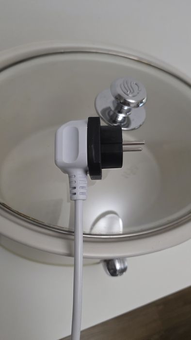 Wolnowar SWAN Retro 6.5L – mało używany, sprawny
Sprzedam wolnowar SWA