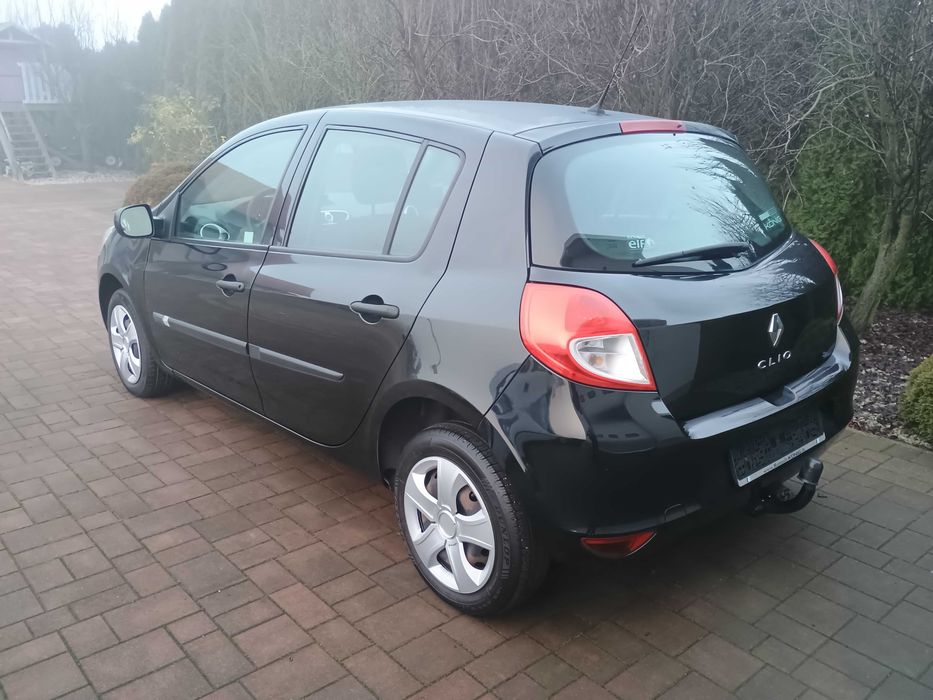 Renault Clio III Lift 2012r 1,2i 75KM 5-drzwi ŁADNE BEZWYPADKOWE z DE
