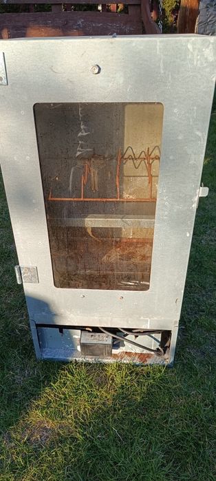 Wędzarnia ogrodowa elektryczna
