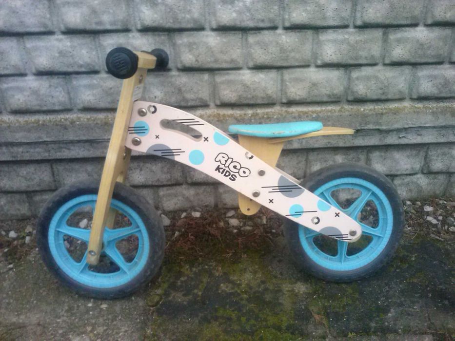 Rowerek, chodaczek używany, 15 zł.