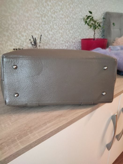 Продам кожану сумку