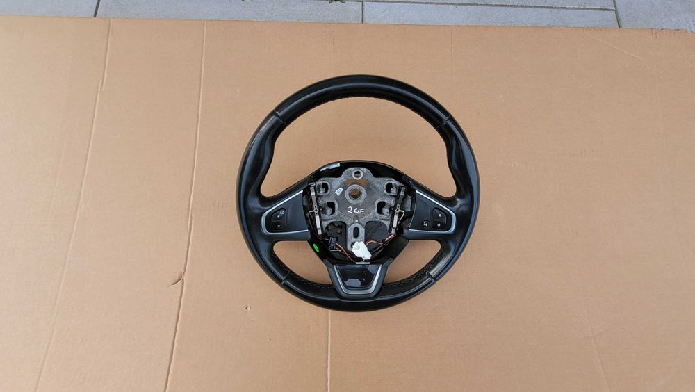 Renault Clio IV 4 lift kierownica skóra multifunkcja nr2 484000110R