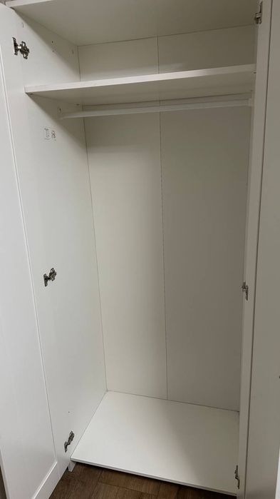 Шафа біла Ікеа Шафа