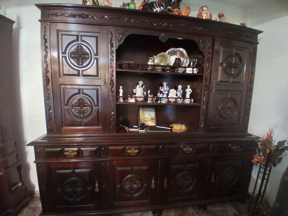 Armário cristaleira de sala antigo