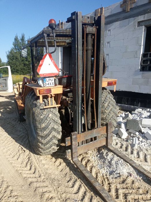 Wózek widłowy terenowy- traktor Zetor