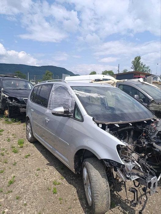 Розборка VOLKSWAGEN TOURAN II Тура 2 запчастини б/у Автошрот
