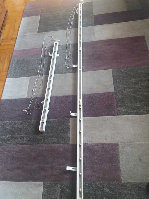 Rolety okienne z szynami