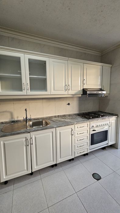 Móveis de Cozinha/ Cozinha completa com electrodomésticos
