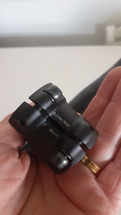 Vendo guiador bontrager, suporte GPS e avanço