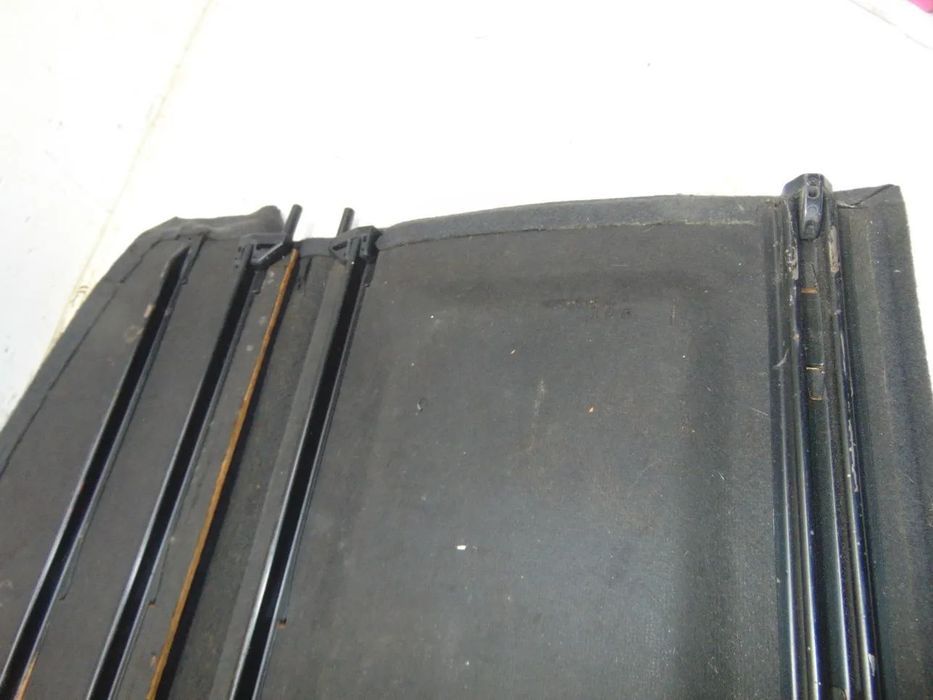 Toyota Corolla Liftback chapeleira usado em bom estado