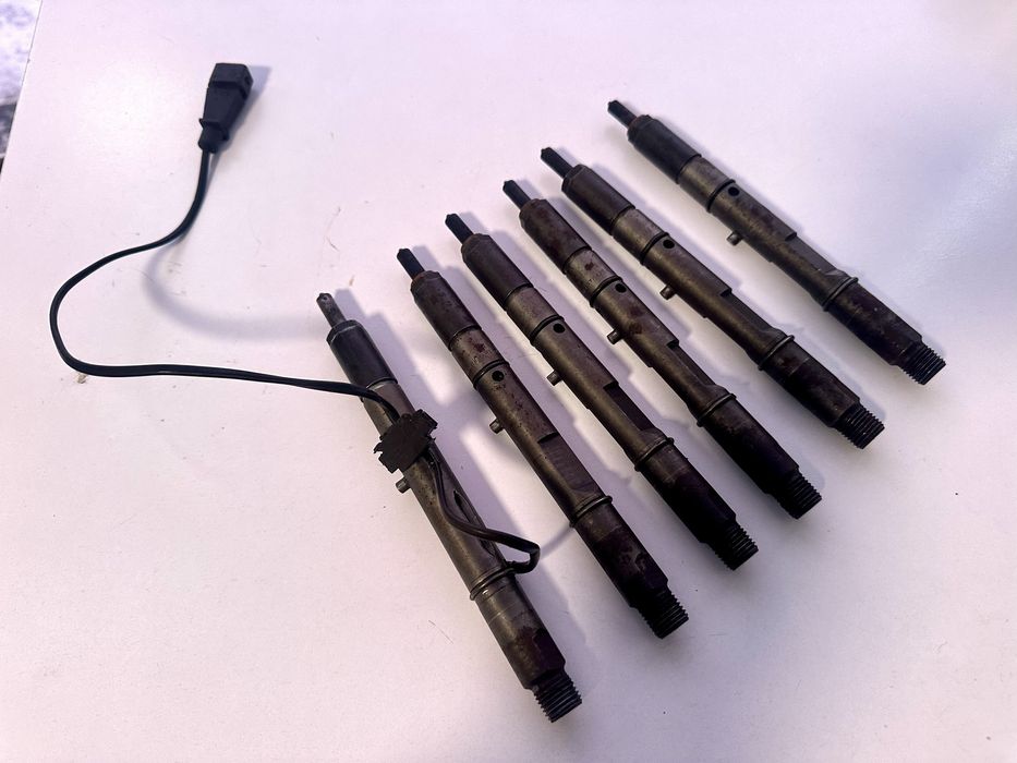 Продам Комплект Фосунок Audi 2.5 Код 059130201B