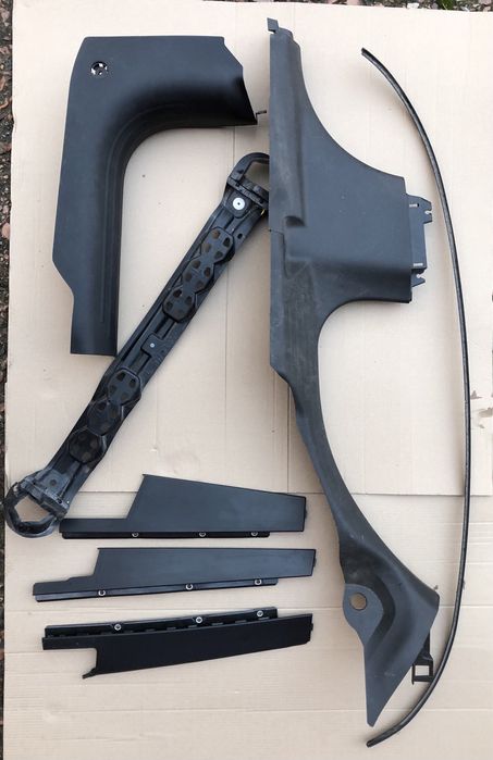 Jeep renegade уплотнитель резинка задних дверей молдинг дверей