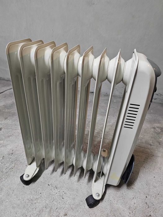 Aquecedor a óleo Electronia 2000 W