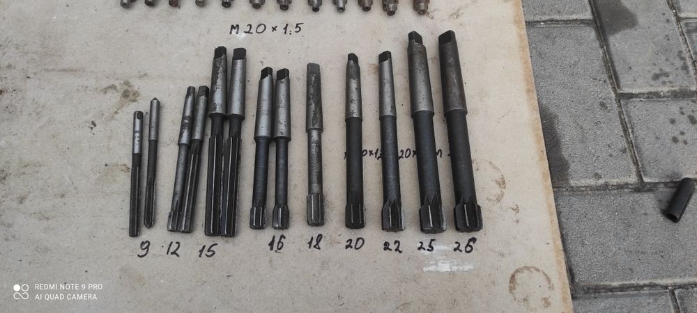 Продам Плашки-Лерки,метчики, развертки, конус морзе,старые запасы ссср