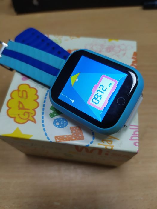Смарт часы телефон детский с GPS трекером