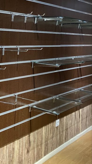 30 prateleiras de vidro  60cmx30cm com apoio para loja