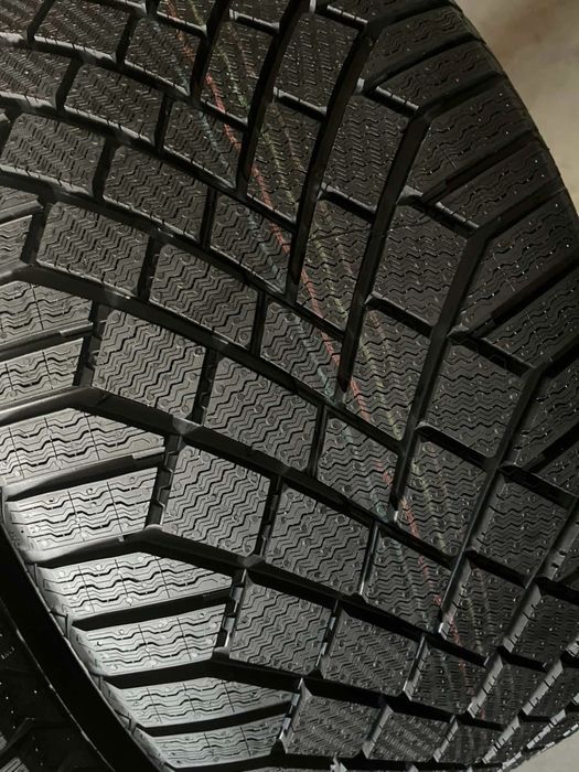 285/45/20 R20 Continental VikingContact 7 4шт нові зима