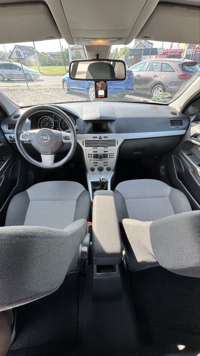 Opel Astra H Caravan Опель Астра 2010 р. 1.6 бенз 5МКПП