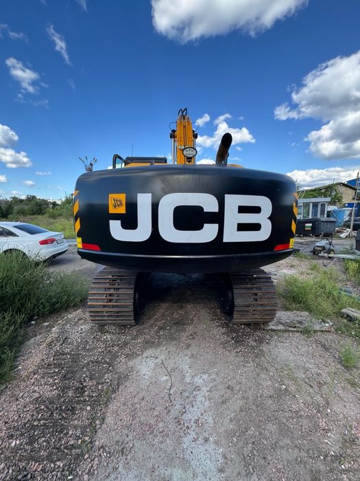 Продам трактор JCB