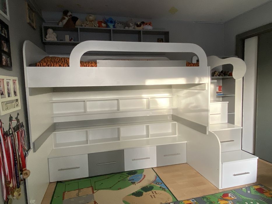 Łóżko na andresoli/ piętrowe