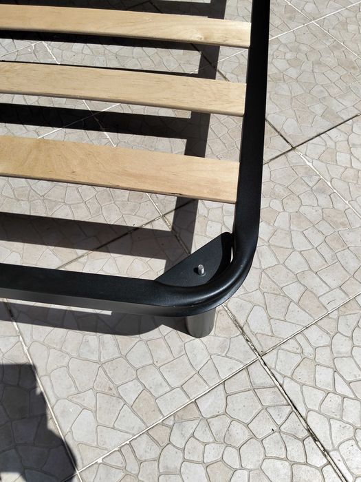 Vendo estrado com pes
