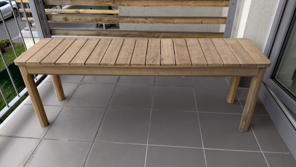 Drewniana ławka ogrodowa / balkonowa GoodHome (Castorama) – 127 cm