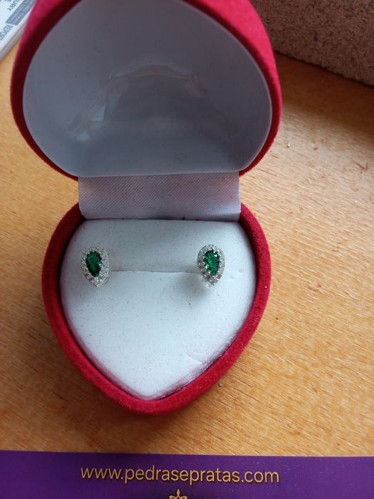 Brincos em Prata de Lei   Elegância para Todas as Ocasiões