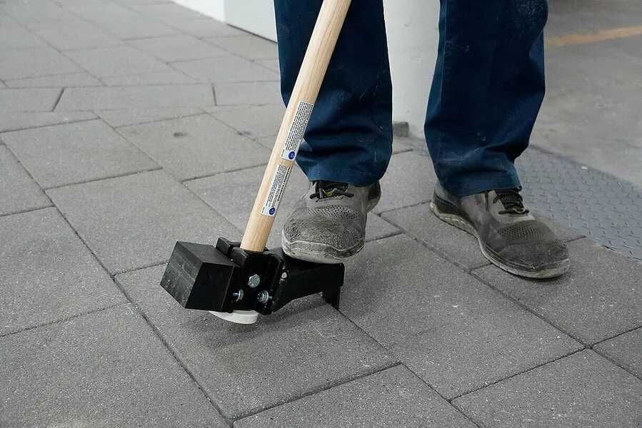 Młotek brukarski gumowy długi Probst GH z wyważakiem Probst GH-RE-TWIN