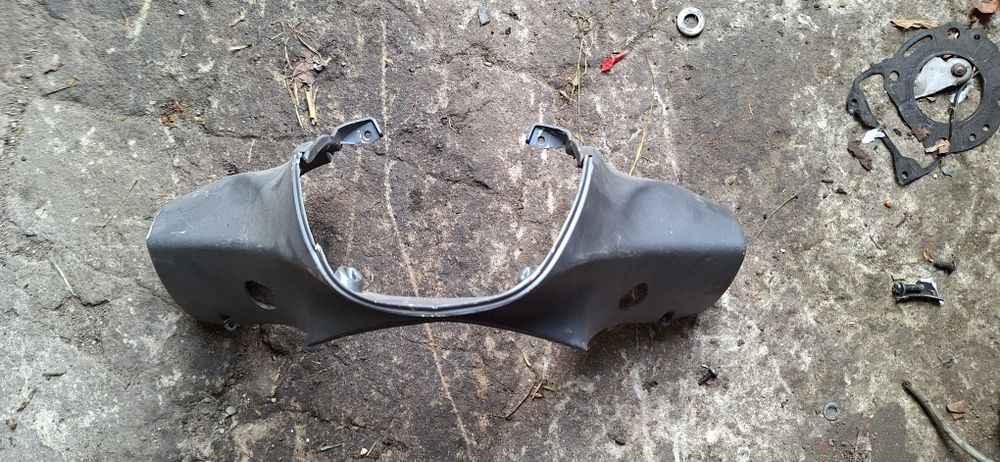 Piaggio Beverly 125 Osłona lampy licznika 14r