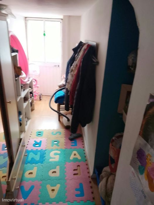 Casa com 2 quartos, arrumo   e lugar de estacionamento