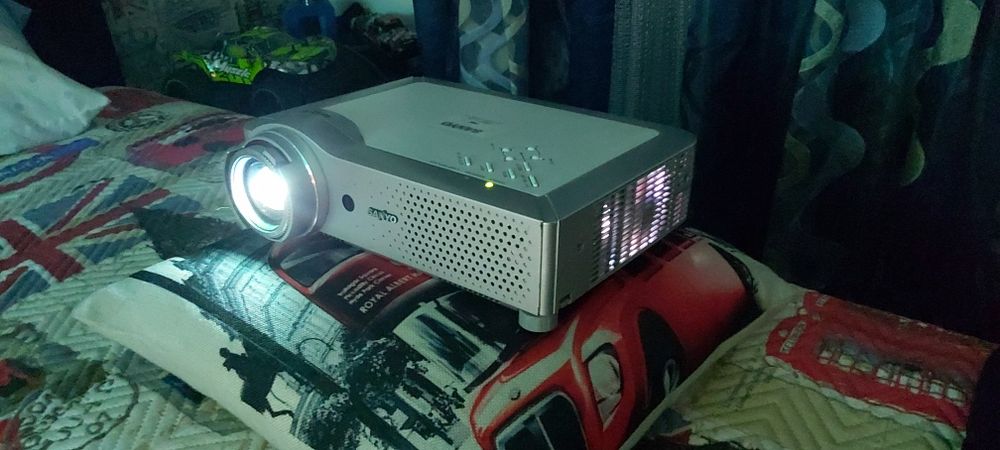 Sanyo Projector/Rear-Projection Unit Pro xtraX64284587990531121