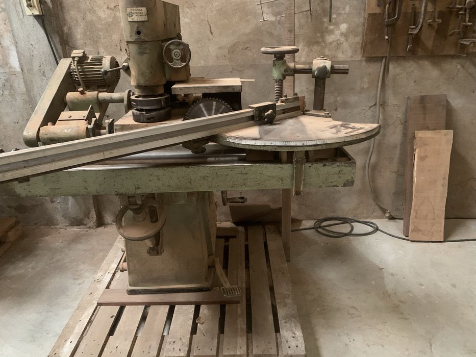 Banco de carpinteiro tenho 10 maquinas para venda