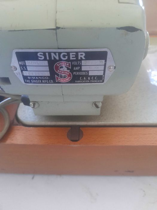Maquina de costura singer
