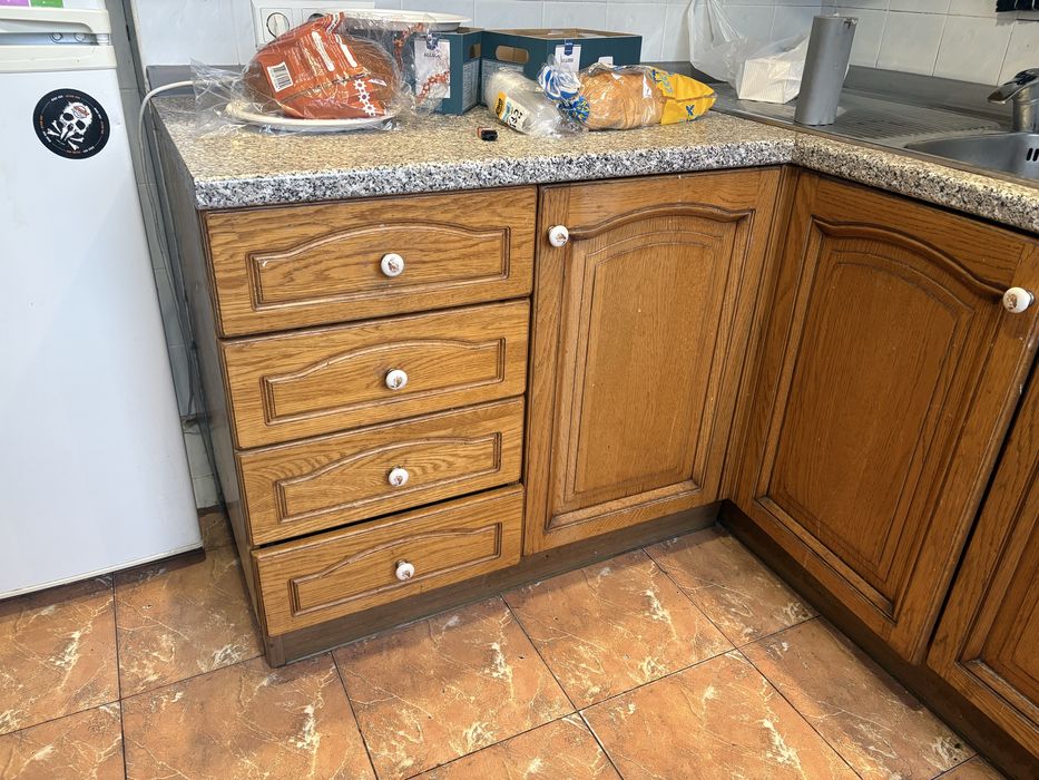 Продам кухню самовивіз Героїв Дніпра