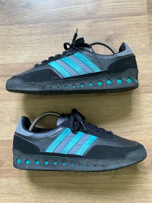 Кроссовки Adidas размер 42 стелька 26,5