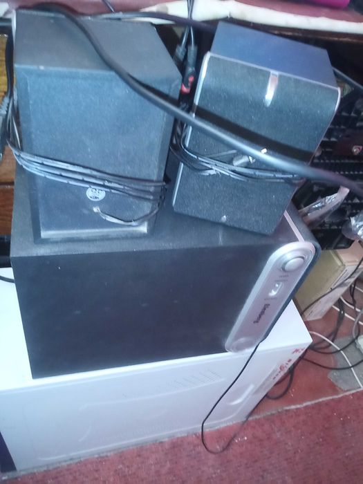 Продам сабвуфер б/у