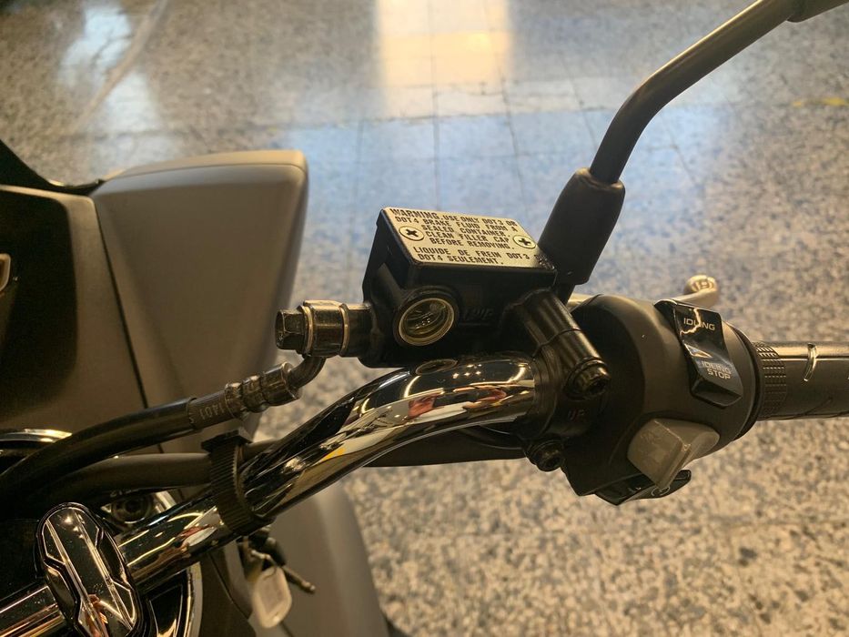 Honda PCX de 2020 em estado Irrepreensível. 12897 Kms Sempre assistida na Honda