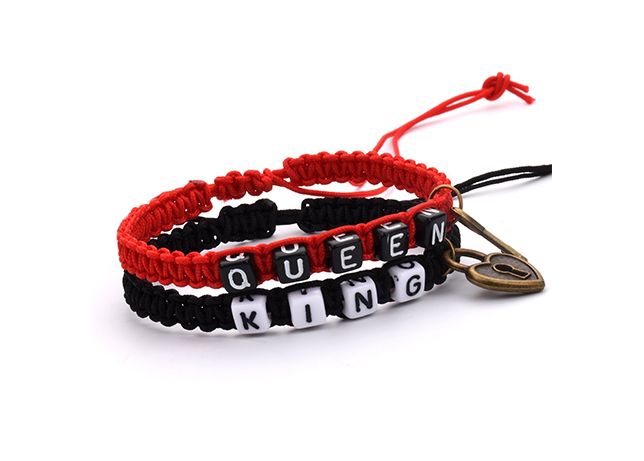 Par de pulseiras para namorados King and Queen