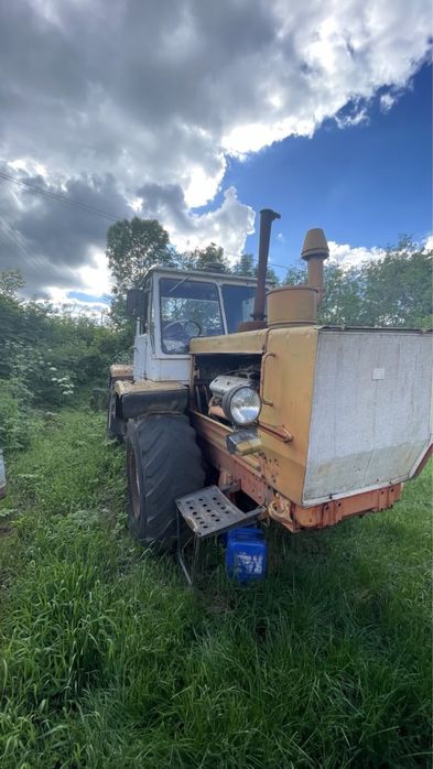 Колісний Трактор T-150