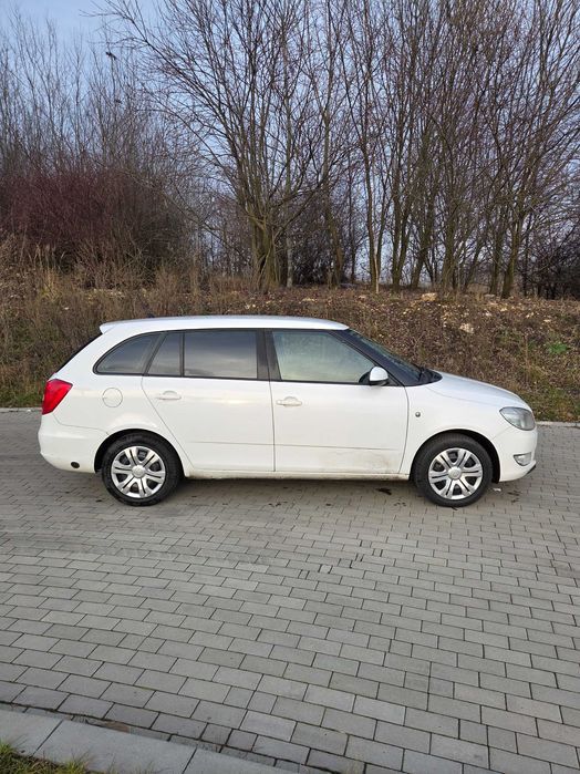 Skoda fabia 2 lift 2014r. 1.4 gaz Vat-1