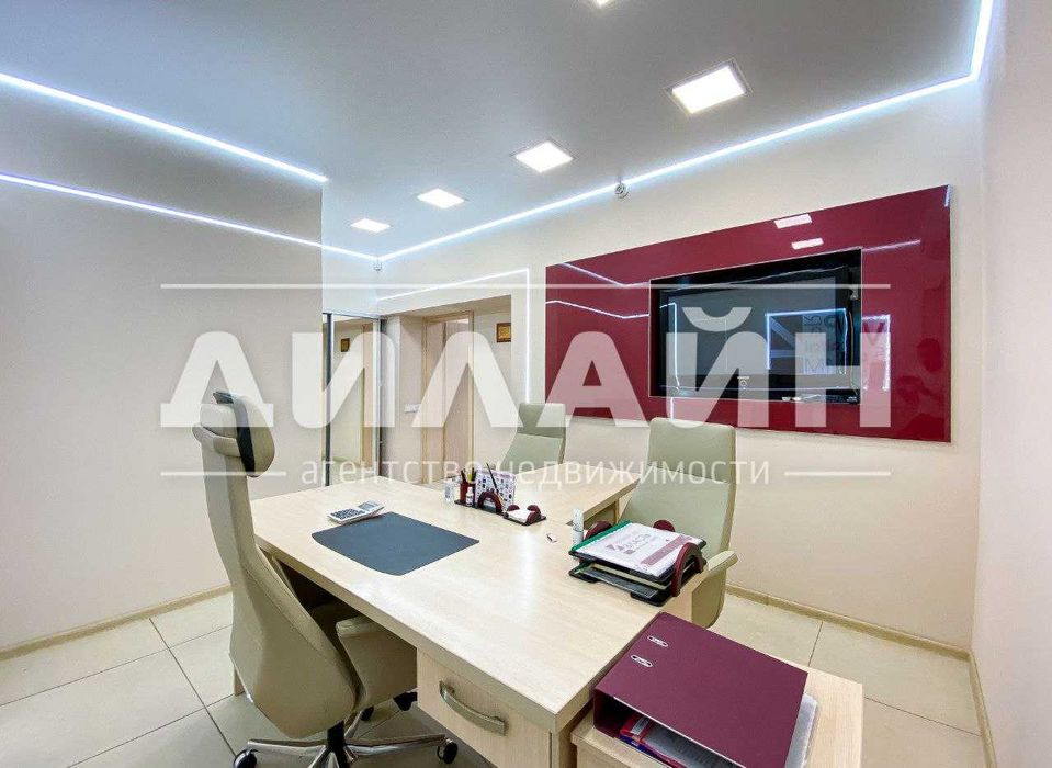 Уютный офис «под ключ» на пр. Соборный 177 (район пр. Металлургов)