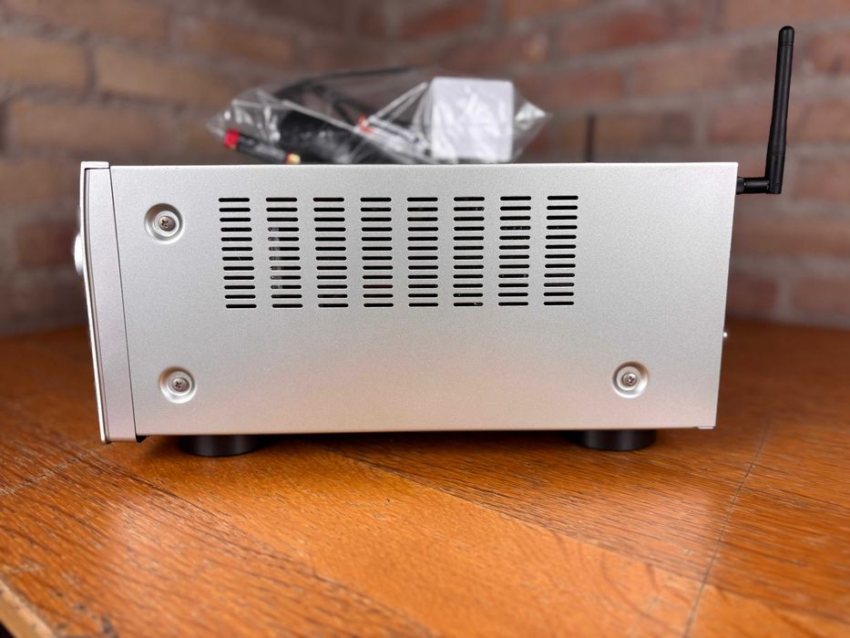 Amplituner Denon AVR-X4100W 7.2 czarny, srebrny