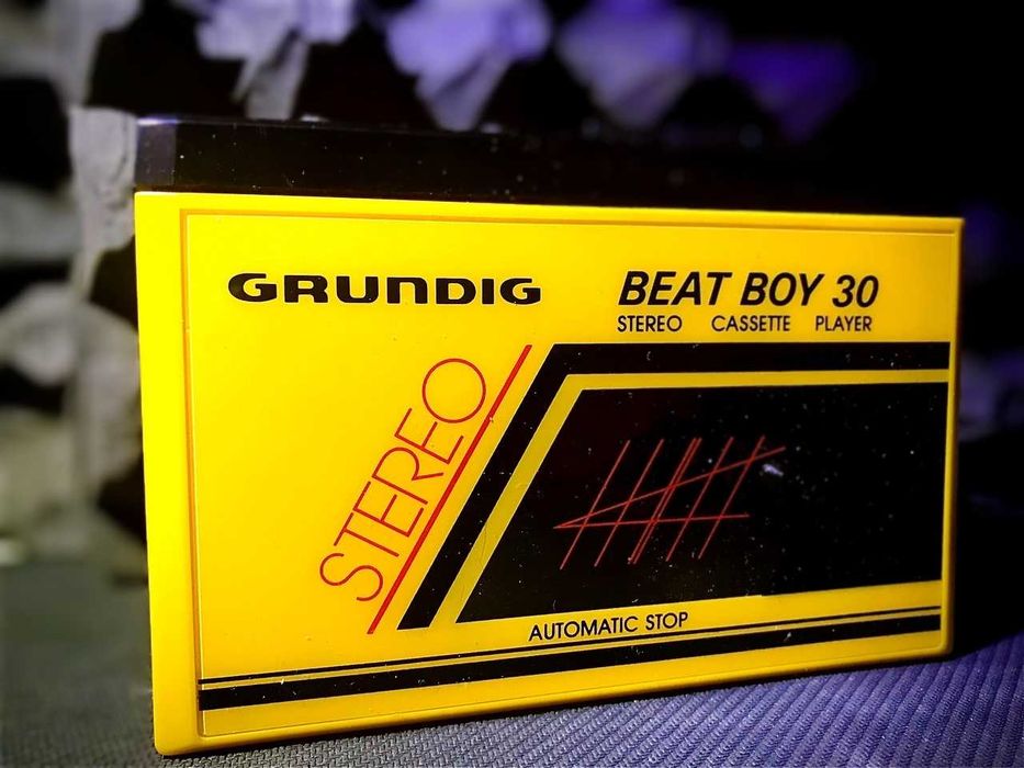 Magnetofon kasetowy GRUNDIG - Beat - Boy 30