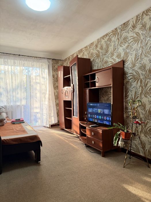 Квартира в центрі Шептицького, подобово. Опалюється цілодобово