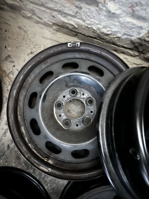 Диски R16 залізні 5*120 оригінальні від BMW