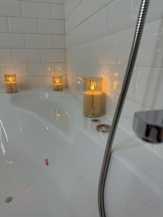 Квартира з Джакузі подобово , пр. Михайла Лушпи, 5 навпроти ТЦ  LAVINA